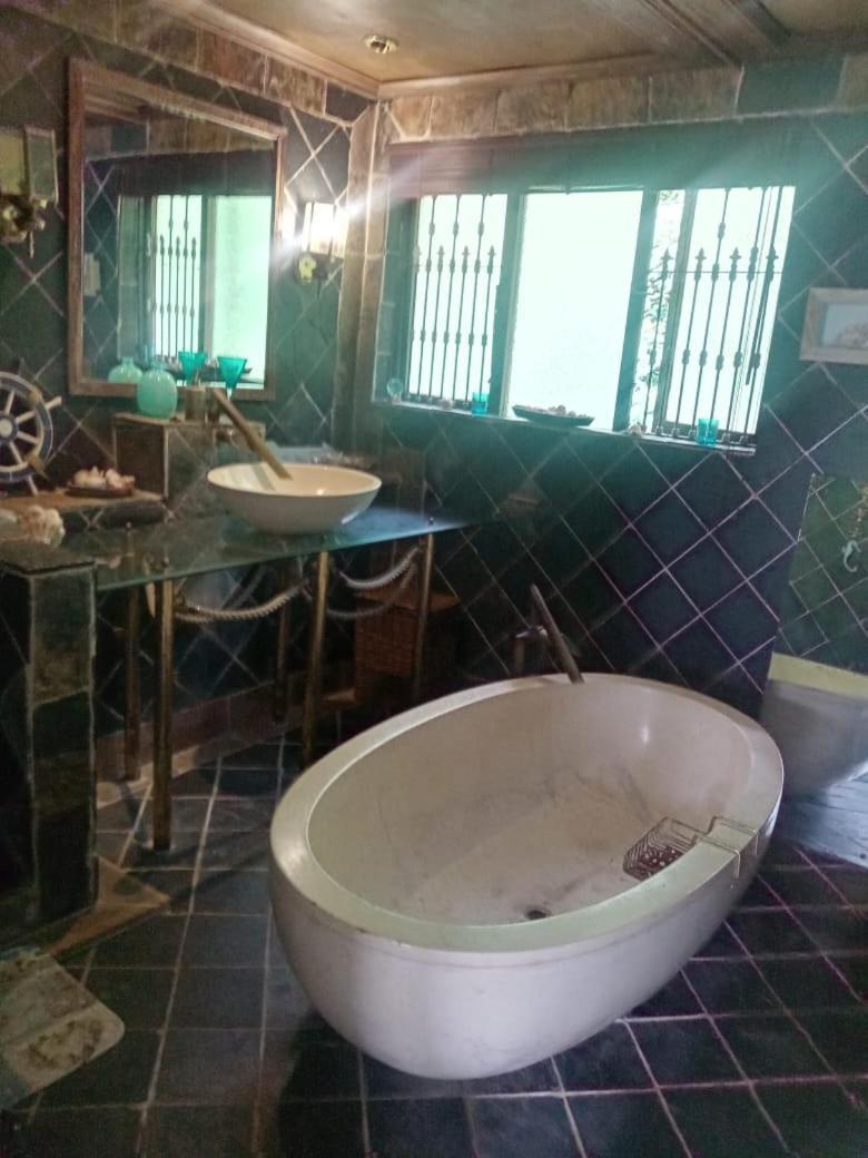 Harmony Hall Guest House Port Shepstone Eksteriør bilde
